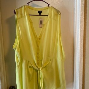 Torrid brand sleeveless blouse NWT size 3